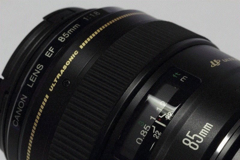 Vệ sinh lens Canon EF 85mm f/1.8