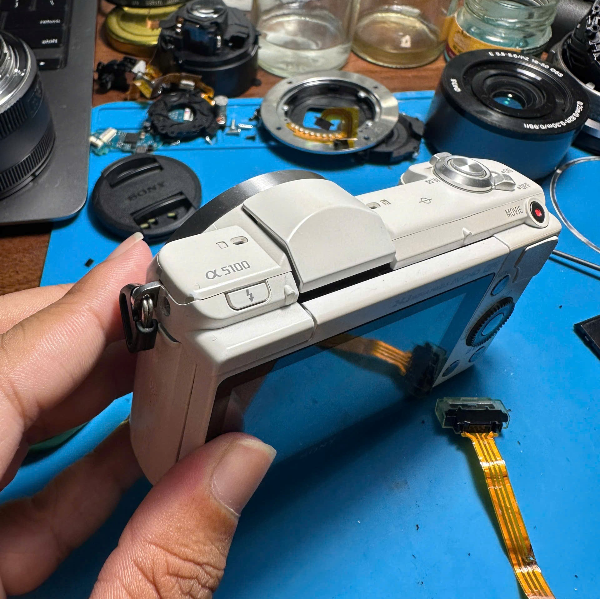 sửa flash Sony A5100