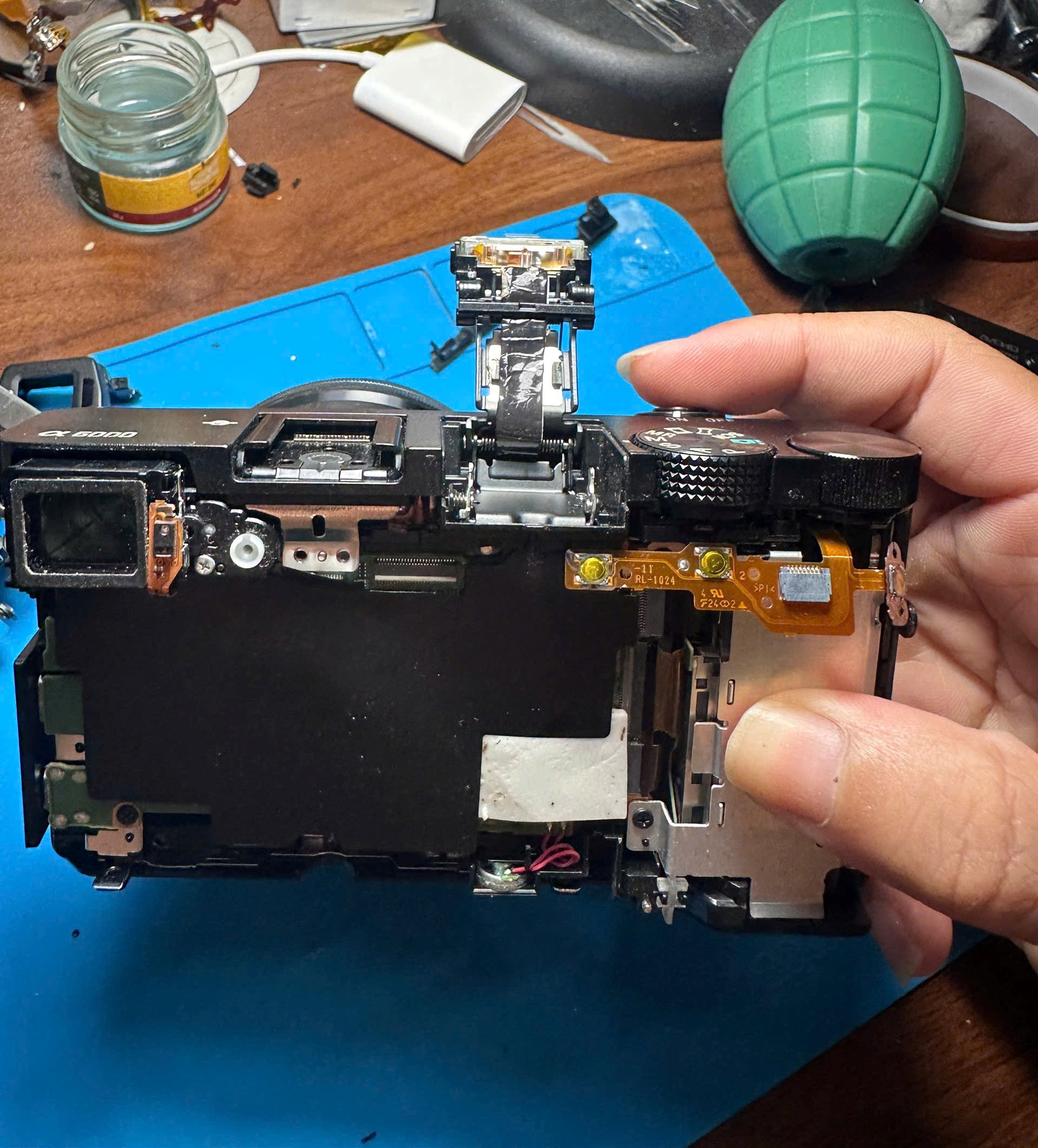 Sửa flash Sony A6000