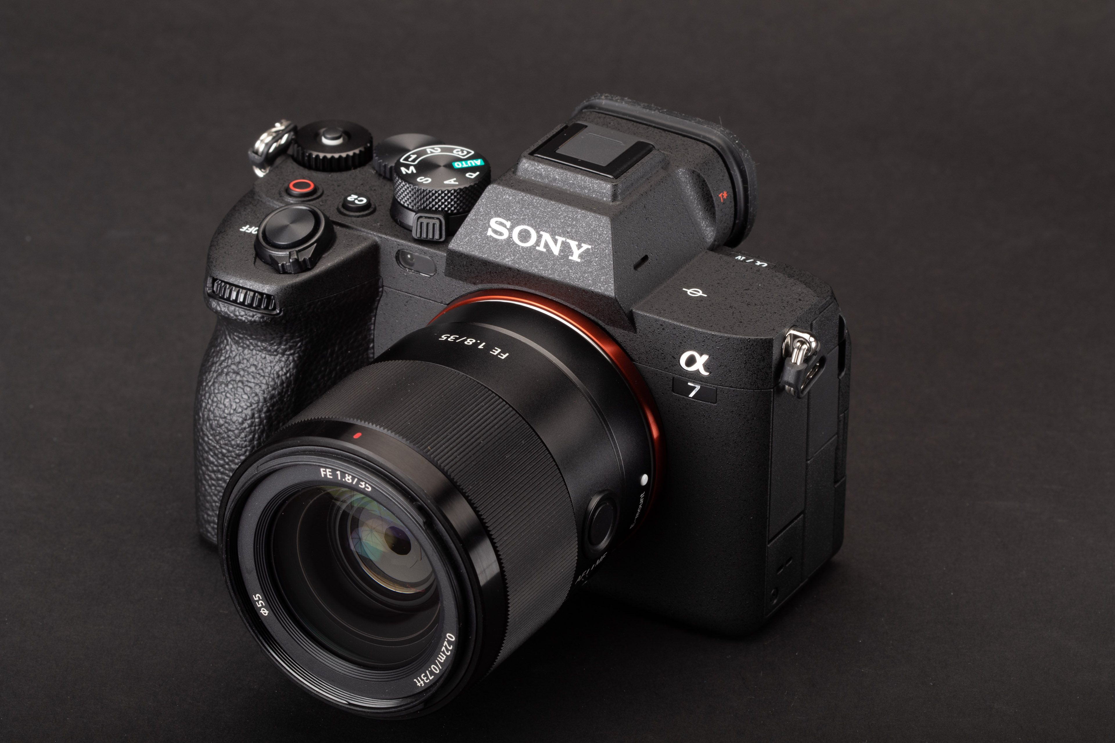Thay shutter Sony A7 Mark IV ở đâu uy tín?