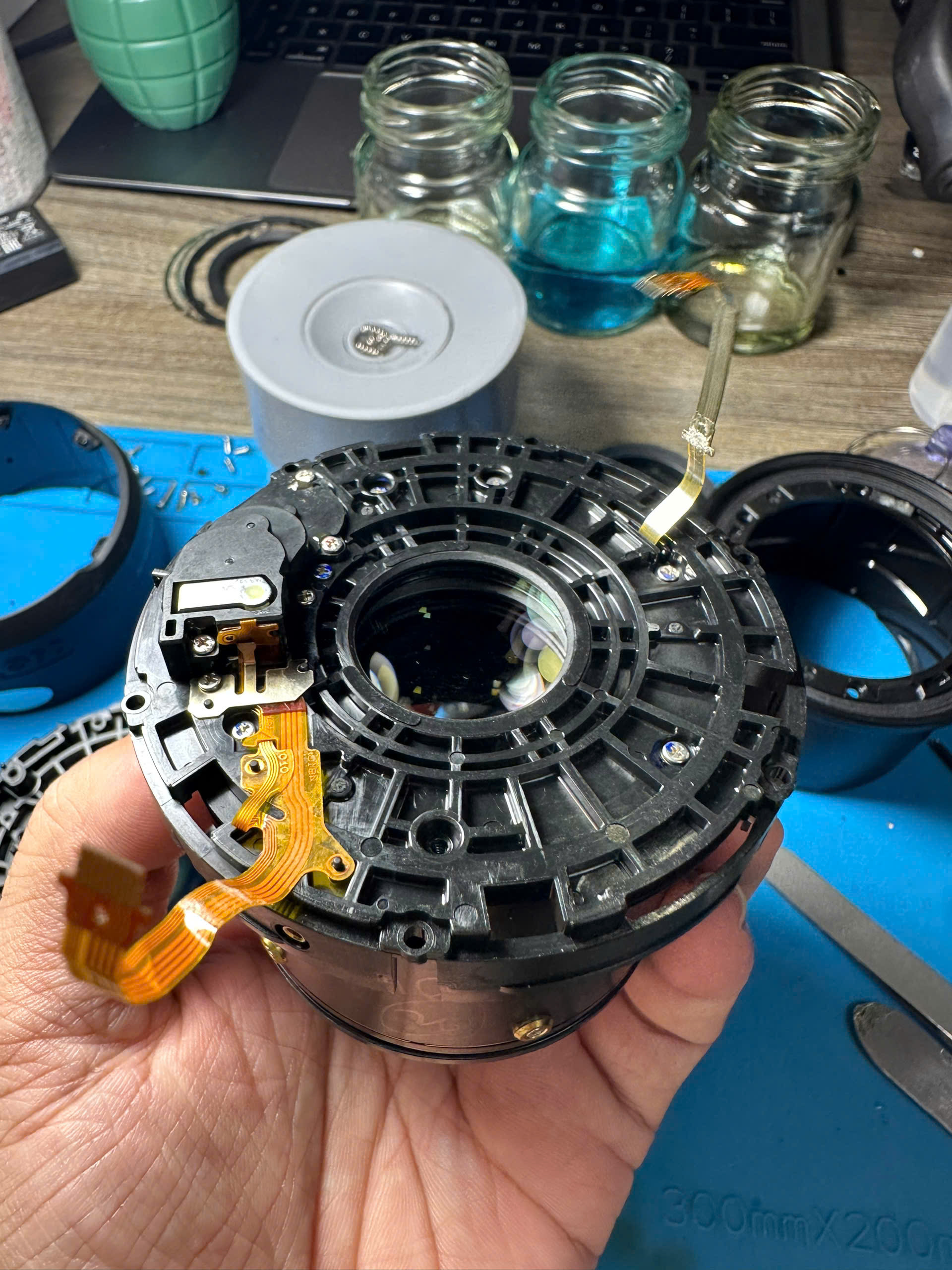 sửa lens Canon RF 85mm F2