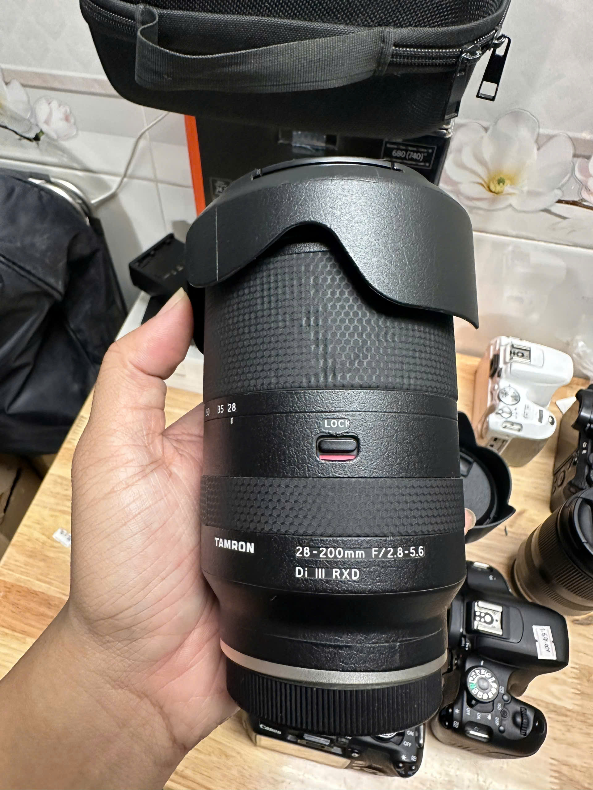 thu Tamron 28-200