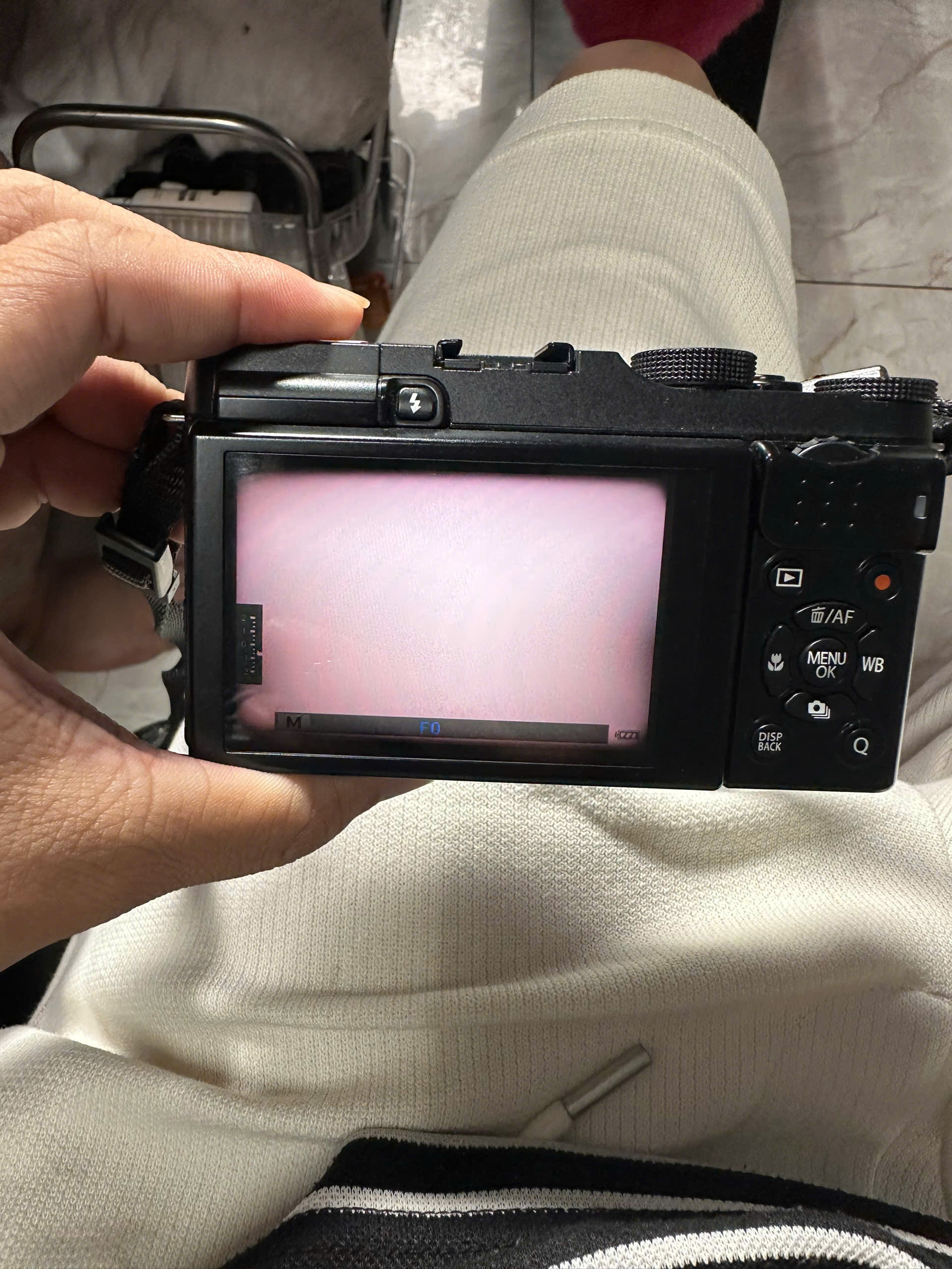 thay màn hình Fujifilm X-M1