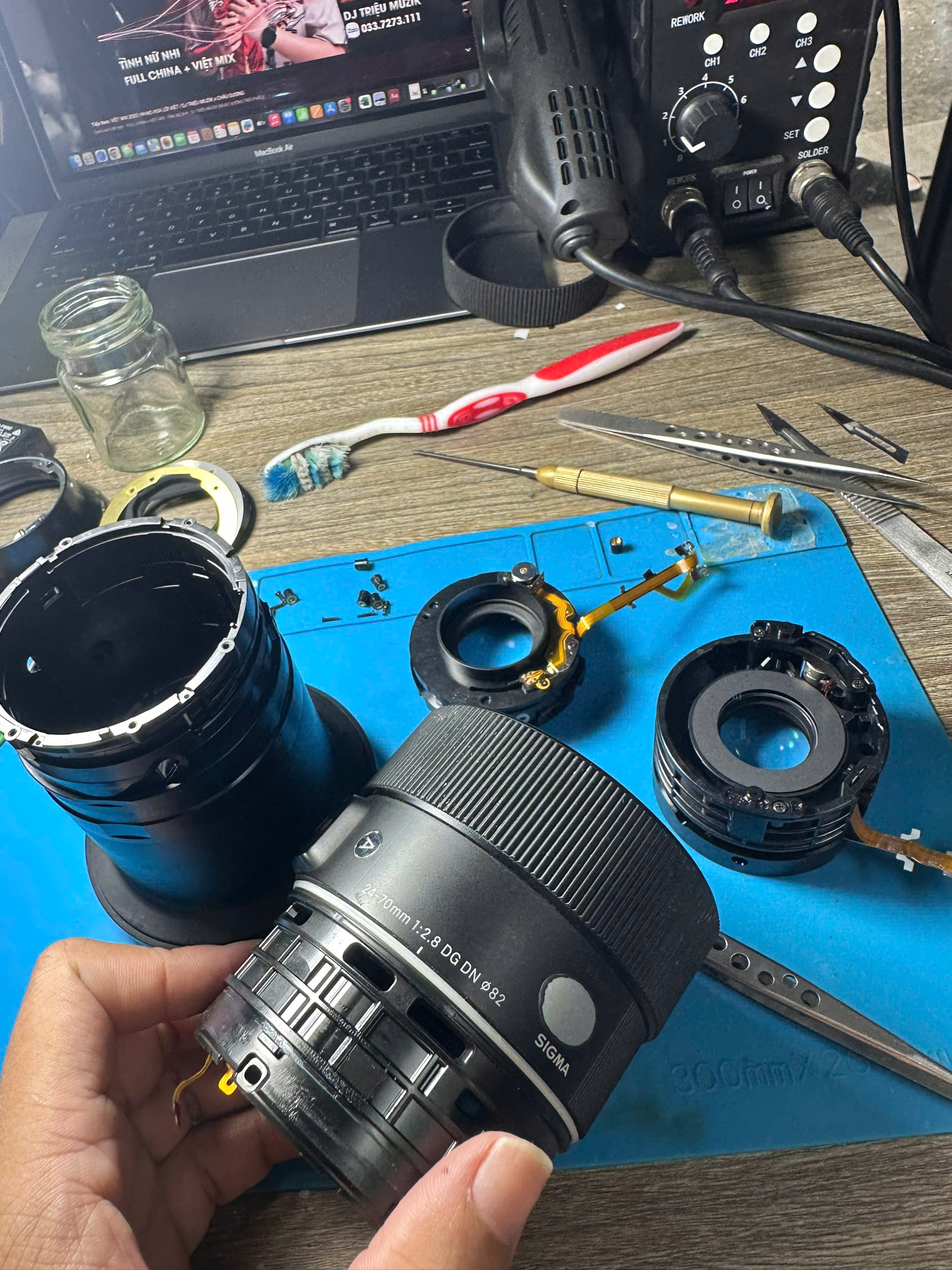 vệ sinh lens Sigma 24-70mm