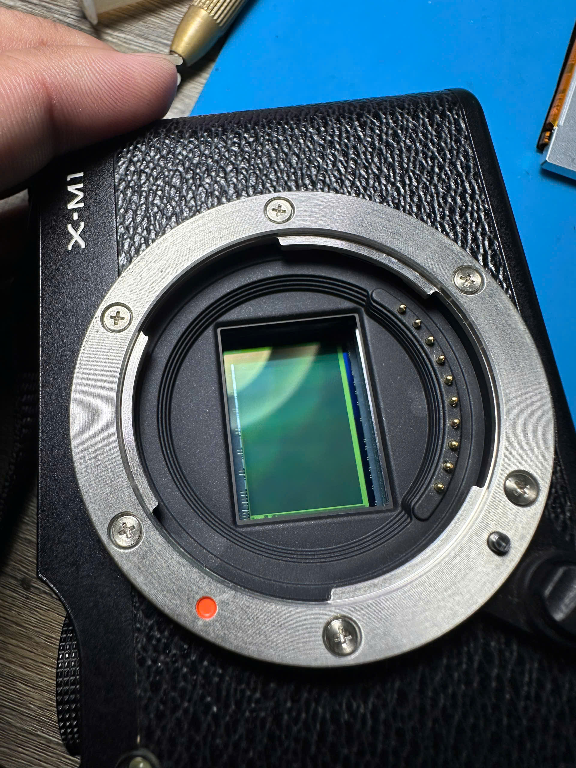 vệ sinh máy ảnh Fujifilm X-M1